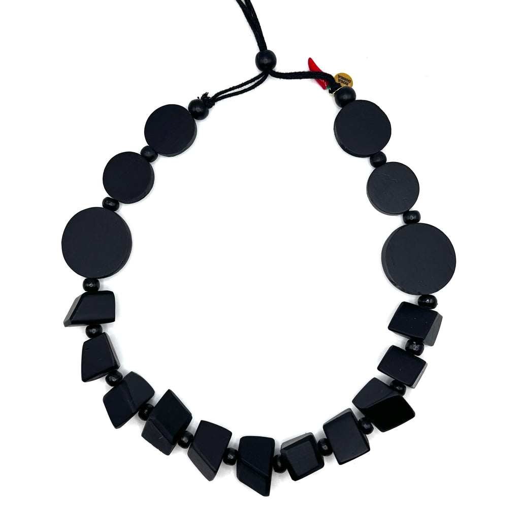 Collar Dewi Negro