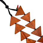 Collar Segitiga Natural